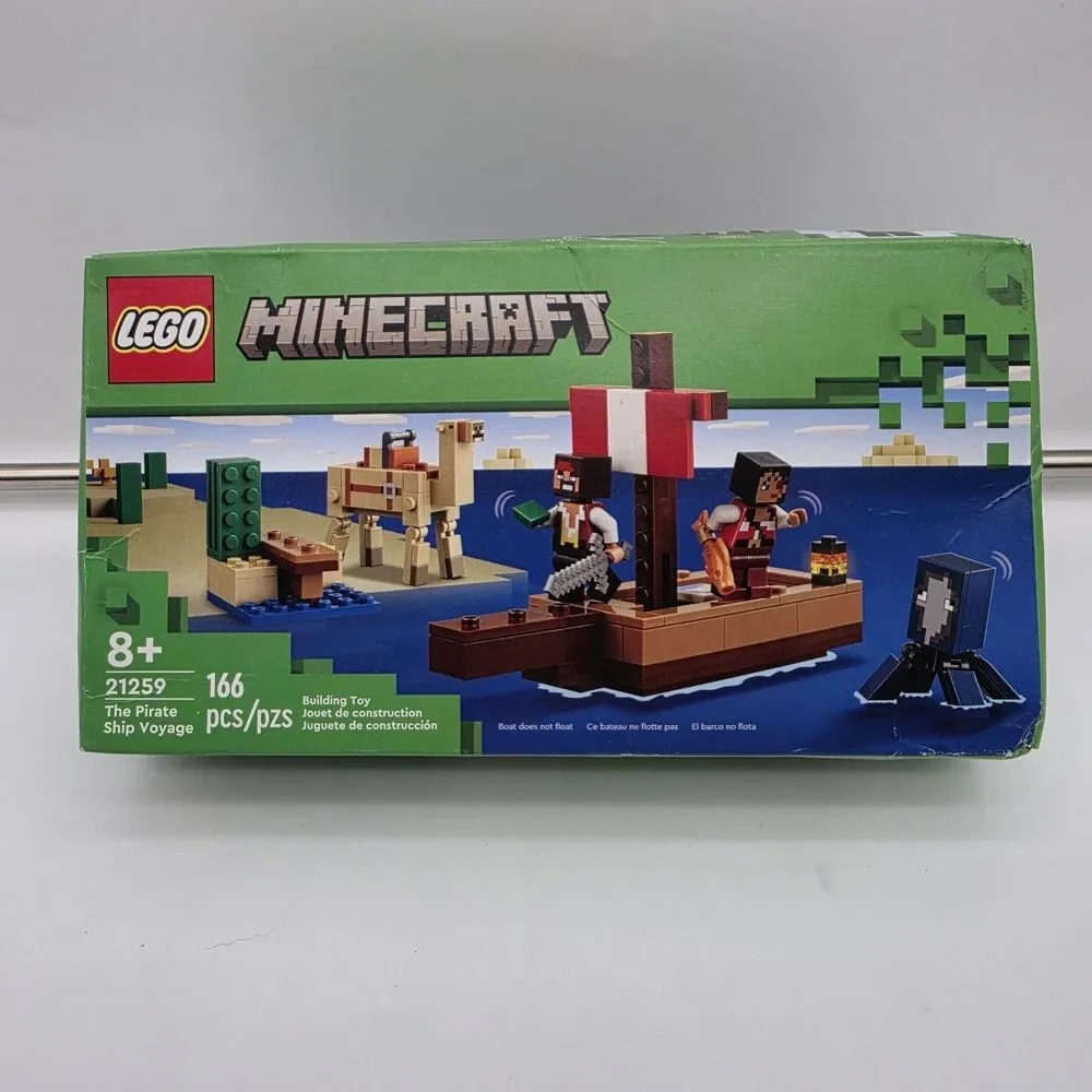 LEGO Minecraft The Pirate Ship Voyage 21259 Complete Set 166 Pieces
